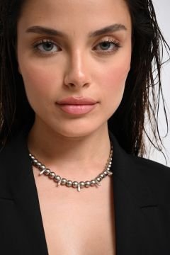 HEBE KOLYE
